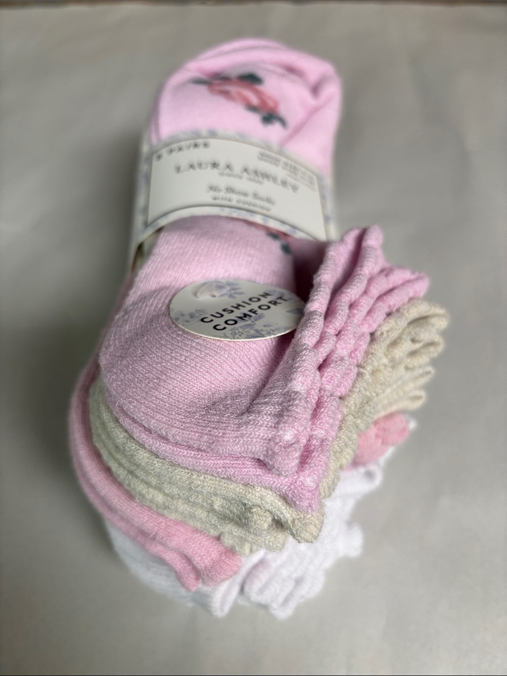 New Laura Ashley Socks Women’s 8 Pair White & Pink Floral No Show Casual Active - Picture 2 of 12